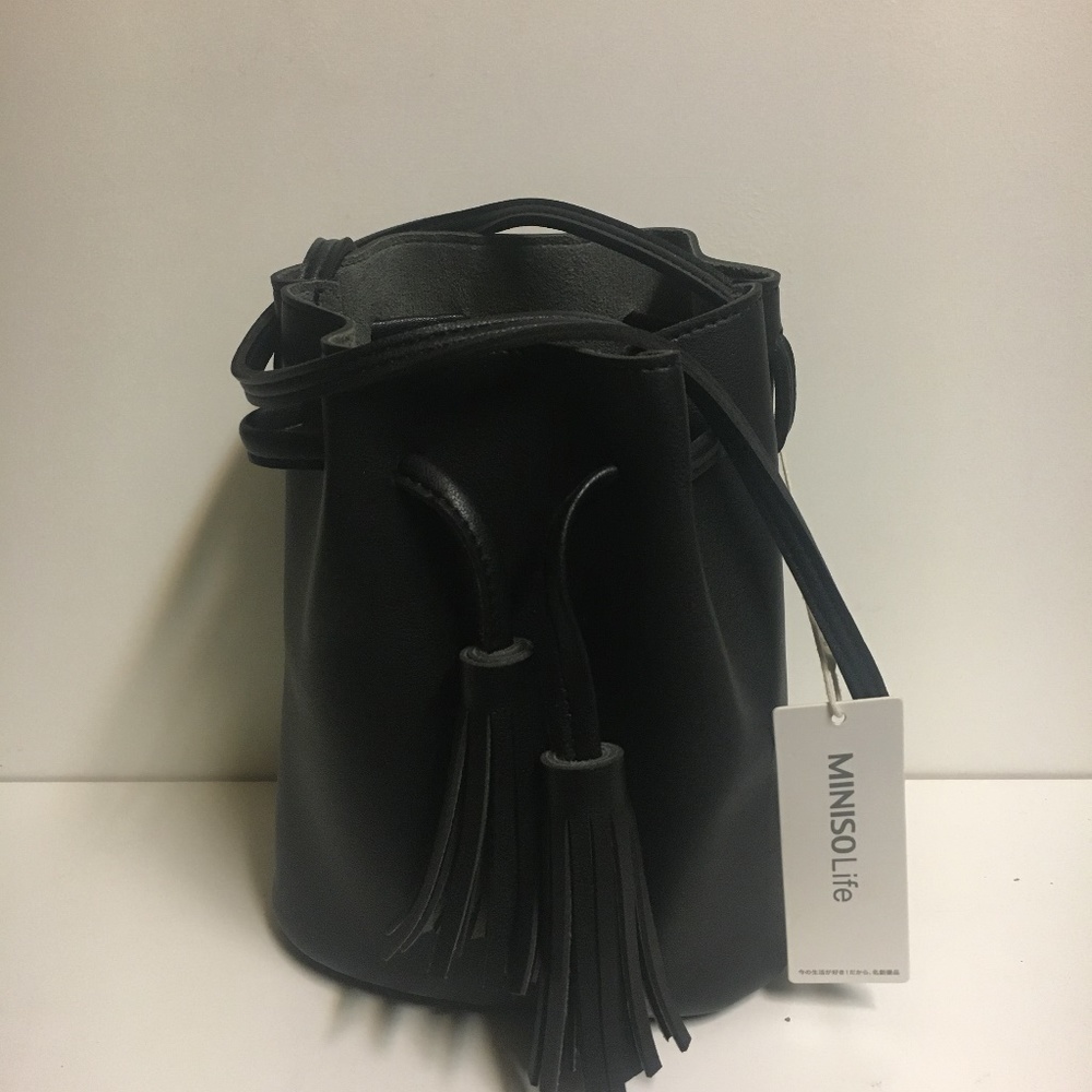 Black Bucket Bag